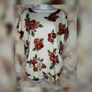 Discreet floral top